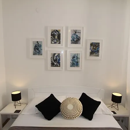 Palace De Lupis-guest House Pensionat
