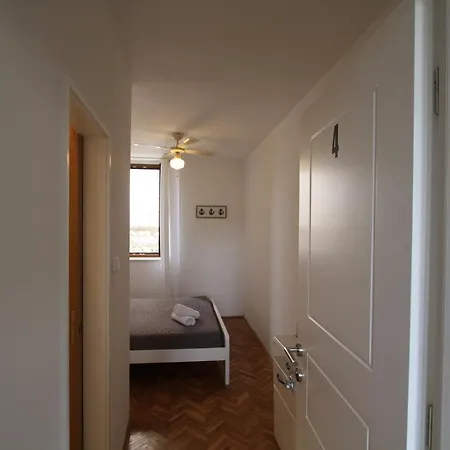 Pensionat Palace De Lupis-guest House Hvar Town